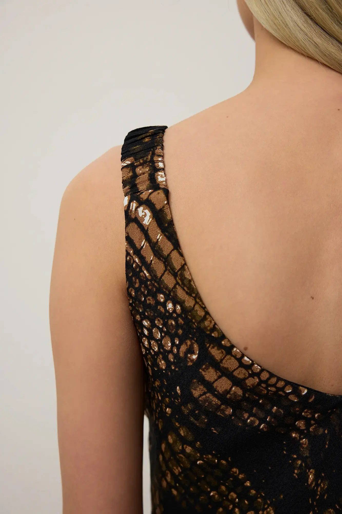 Платье (S (42RU), чёрный). Избражение № 6