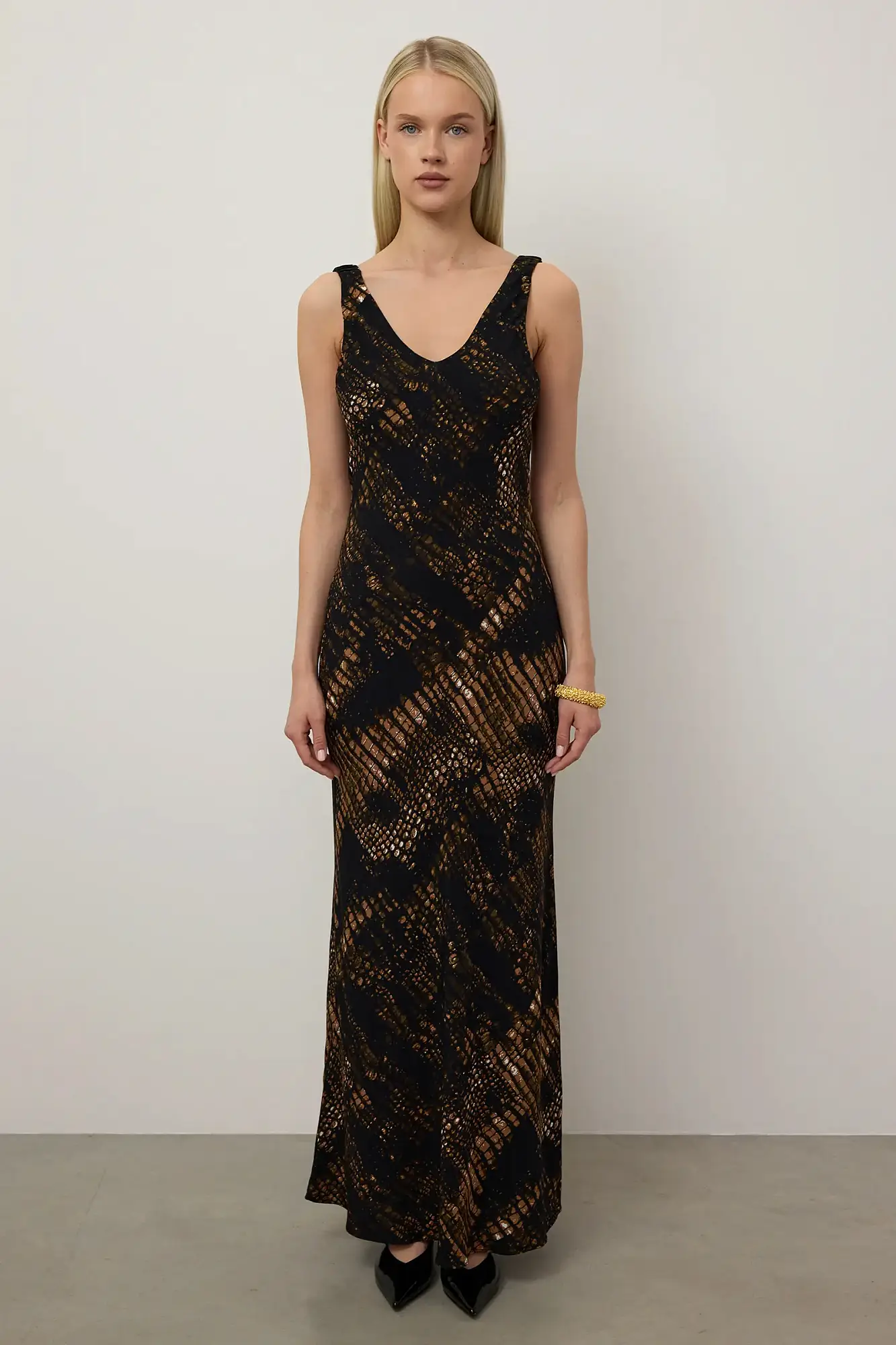 Платье (S (42RU), чёрный). Избражение № 1