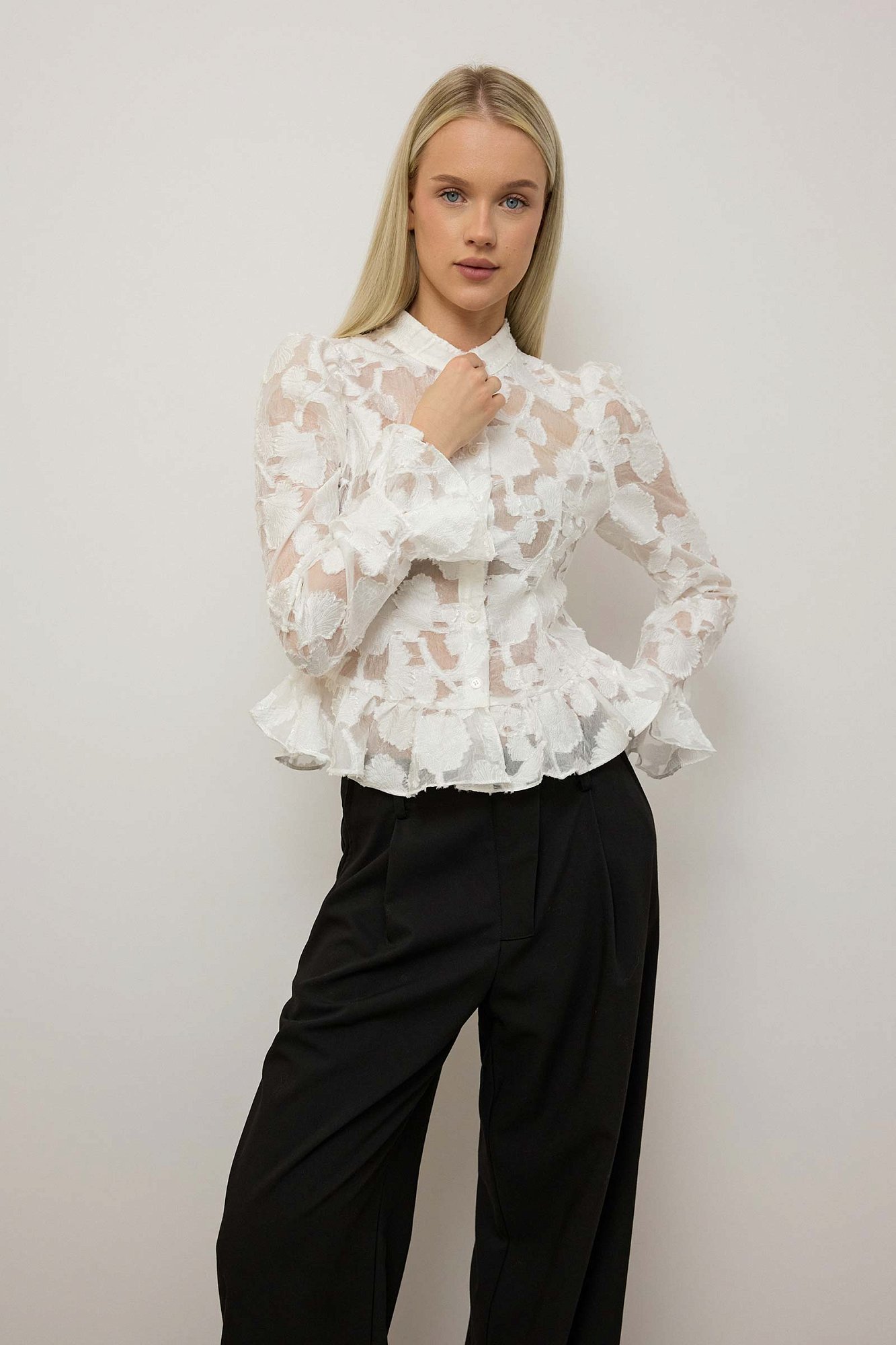 Блуза (M (44RU), белый). Избражение № 1