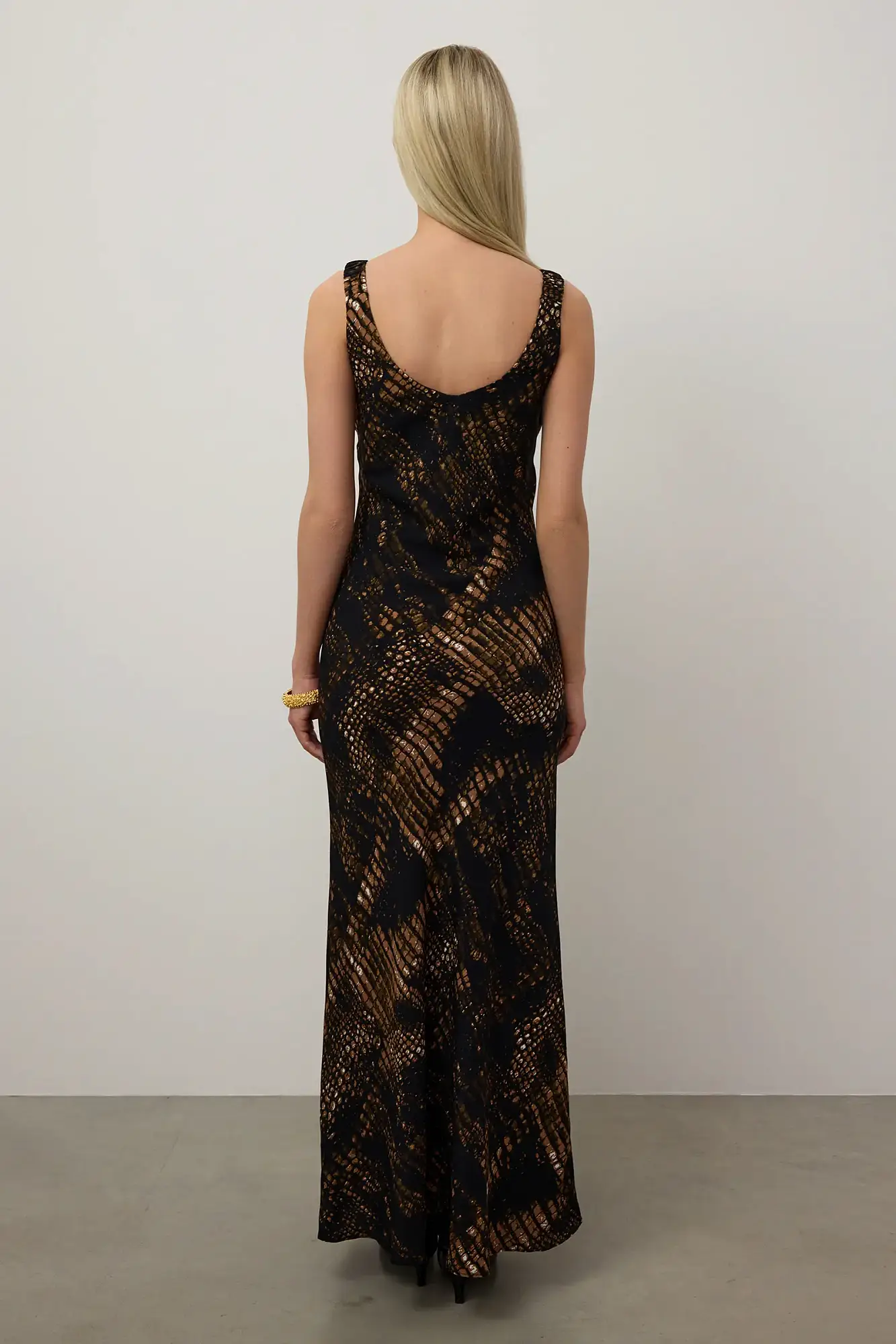 Платье (S (42RU), чёрный). Избражение № 3