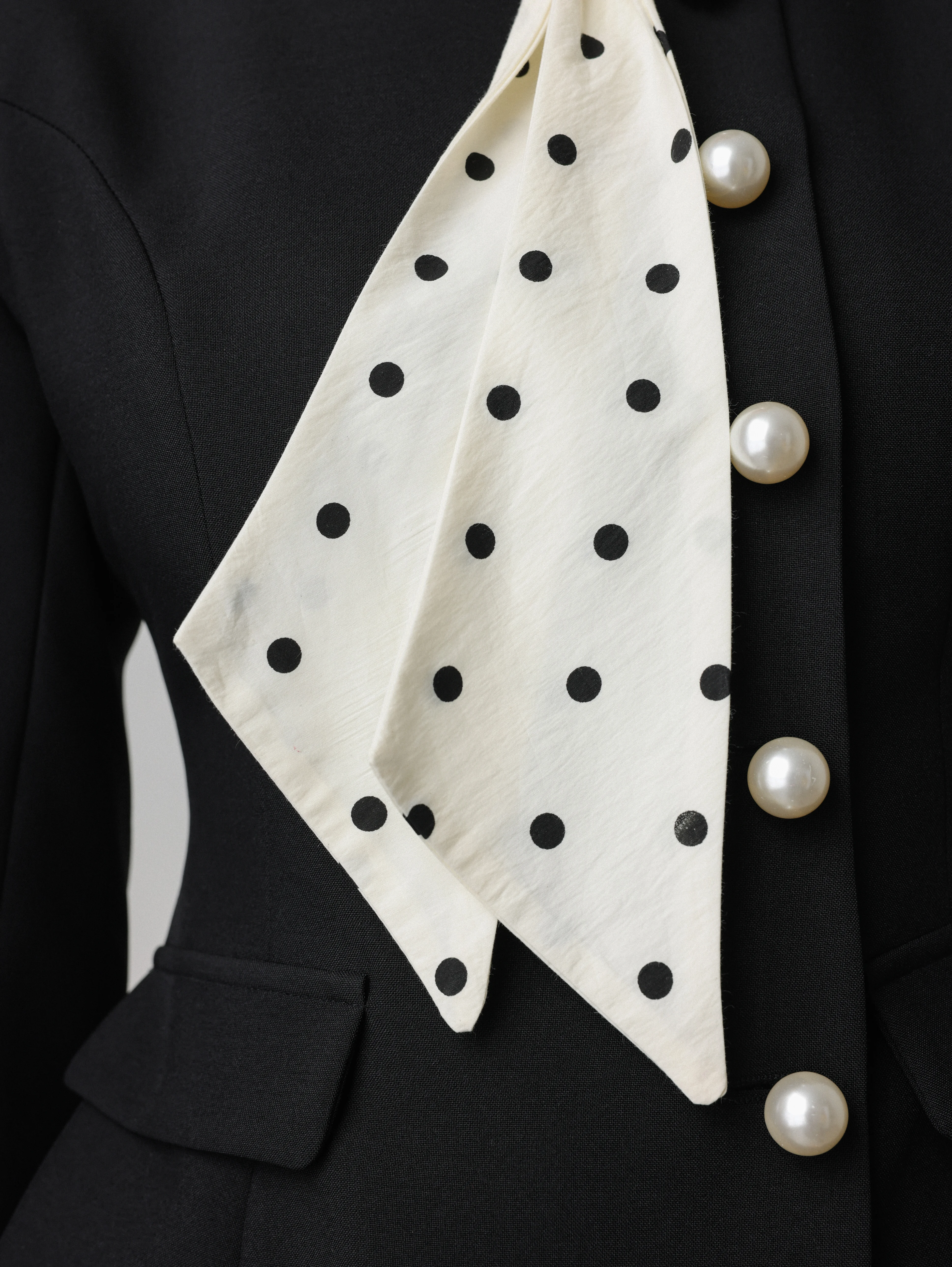 Костюм: юбка и жакет (S (42RU), чёрный). Избражение № 3