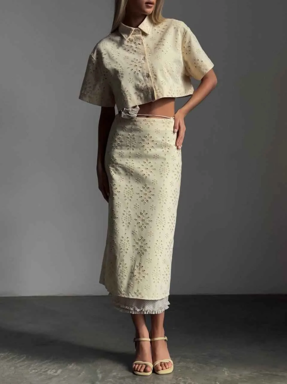 рубашка (M (44), светло-бежевый). Избражение № 3