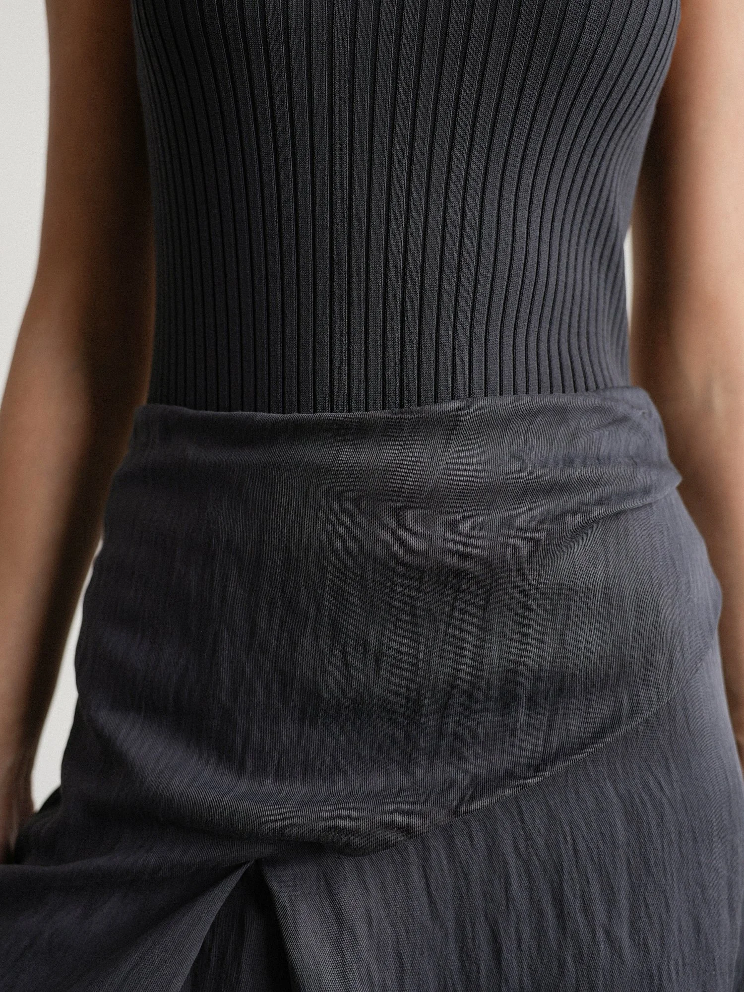 Юбка (M (44RU), тёмно-серый). Избражение № 3