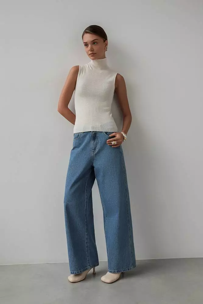 Джинсы (L (46RU), голубой). Изображение № 2