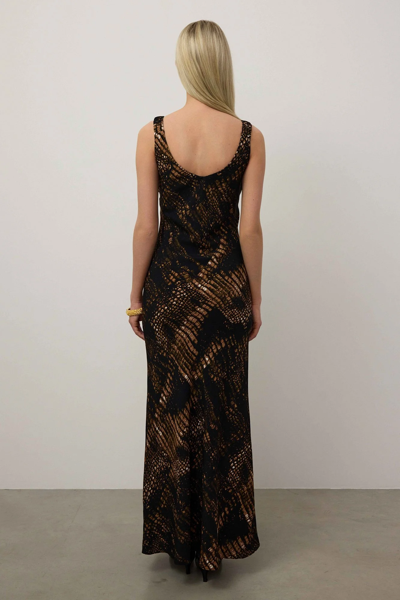 Платье (S (42RU), чёрный). Избражение № 3