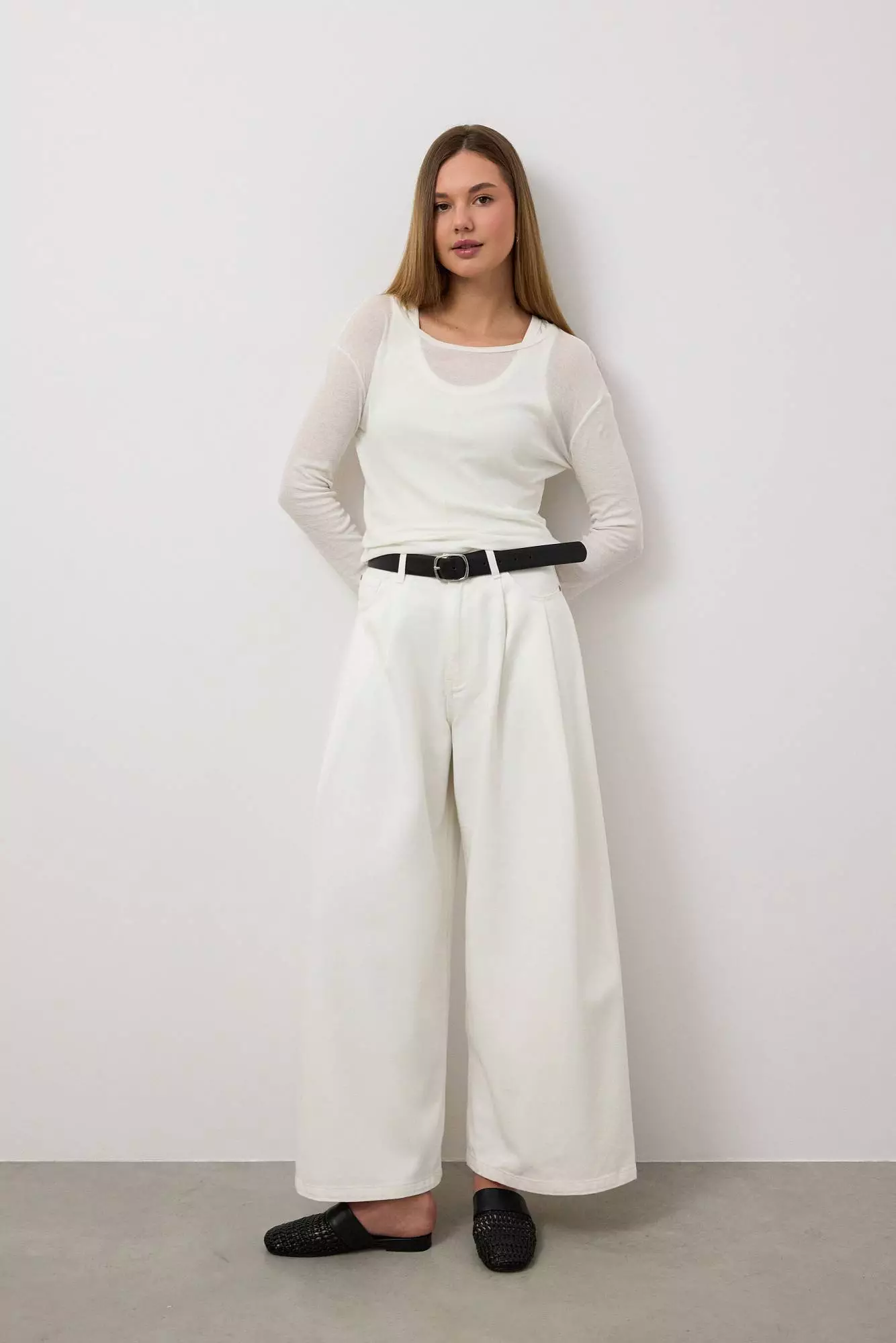 Джинсы (S (42RU), белый). Избражение № 1