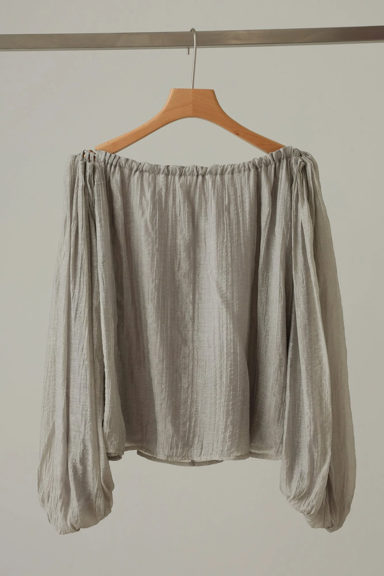 Блуза (onesize (42-46RU) жемчужно-серый). Избражение № 4