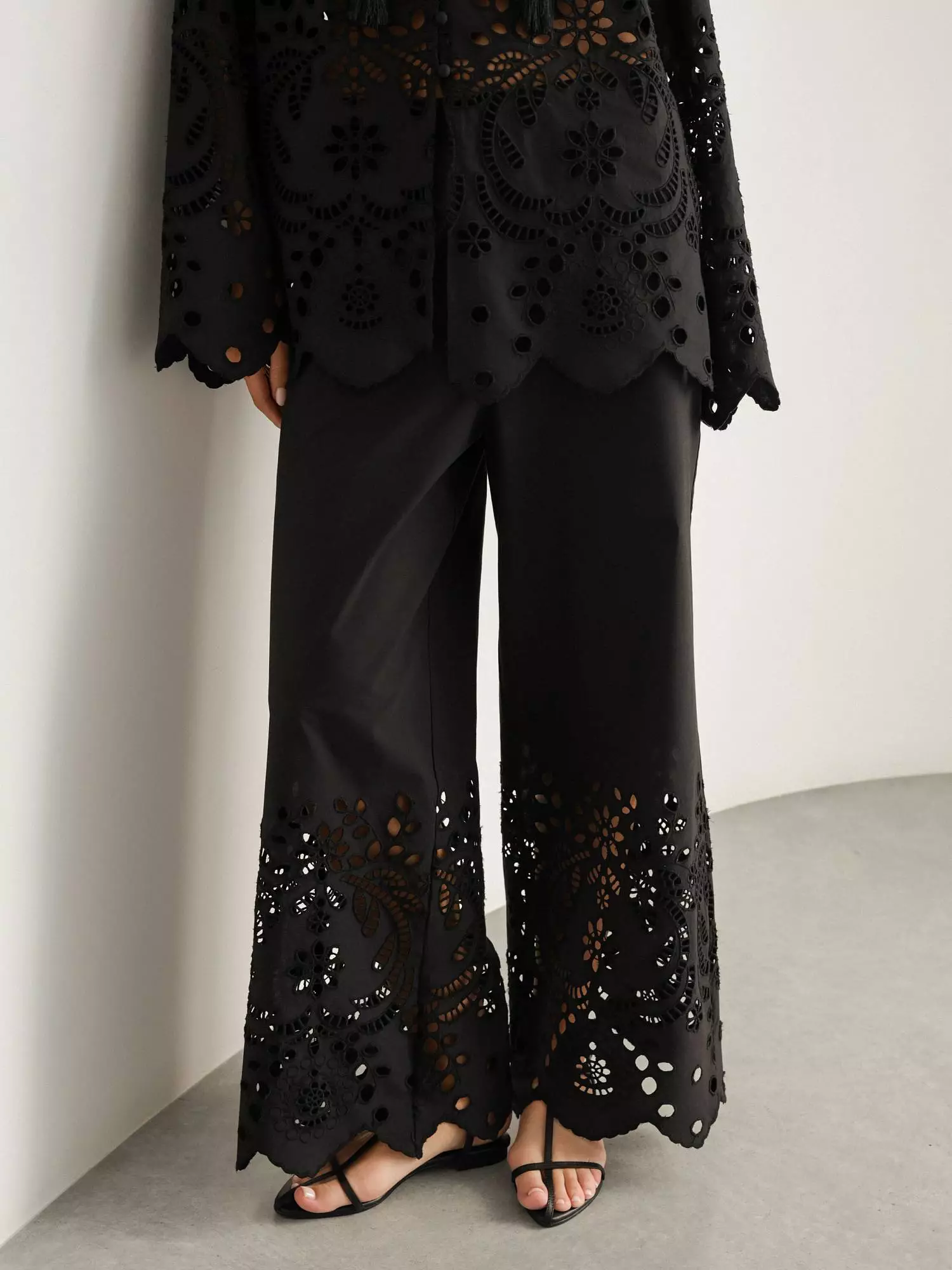 Брюки (S (42RU) чёрный). Избражение № 1