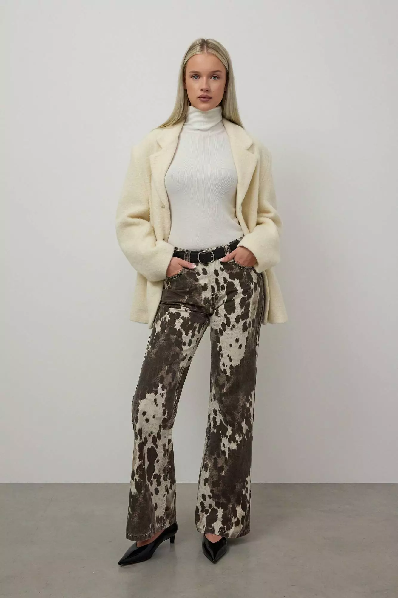 Джинсы (S (42RU), коричневый). Избражение № 1