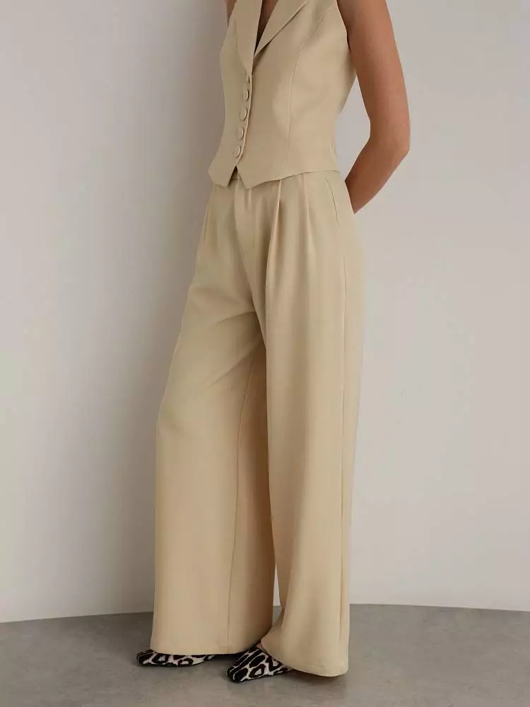 Костюм: брюки и жилет с балеро (L (46RU), светло-песочный). Изображение № 6