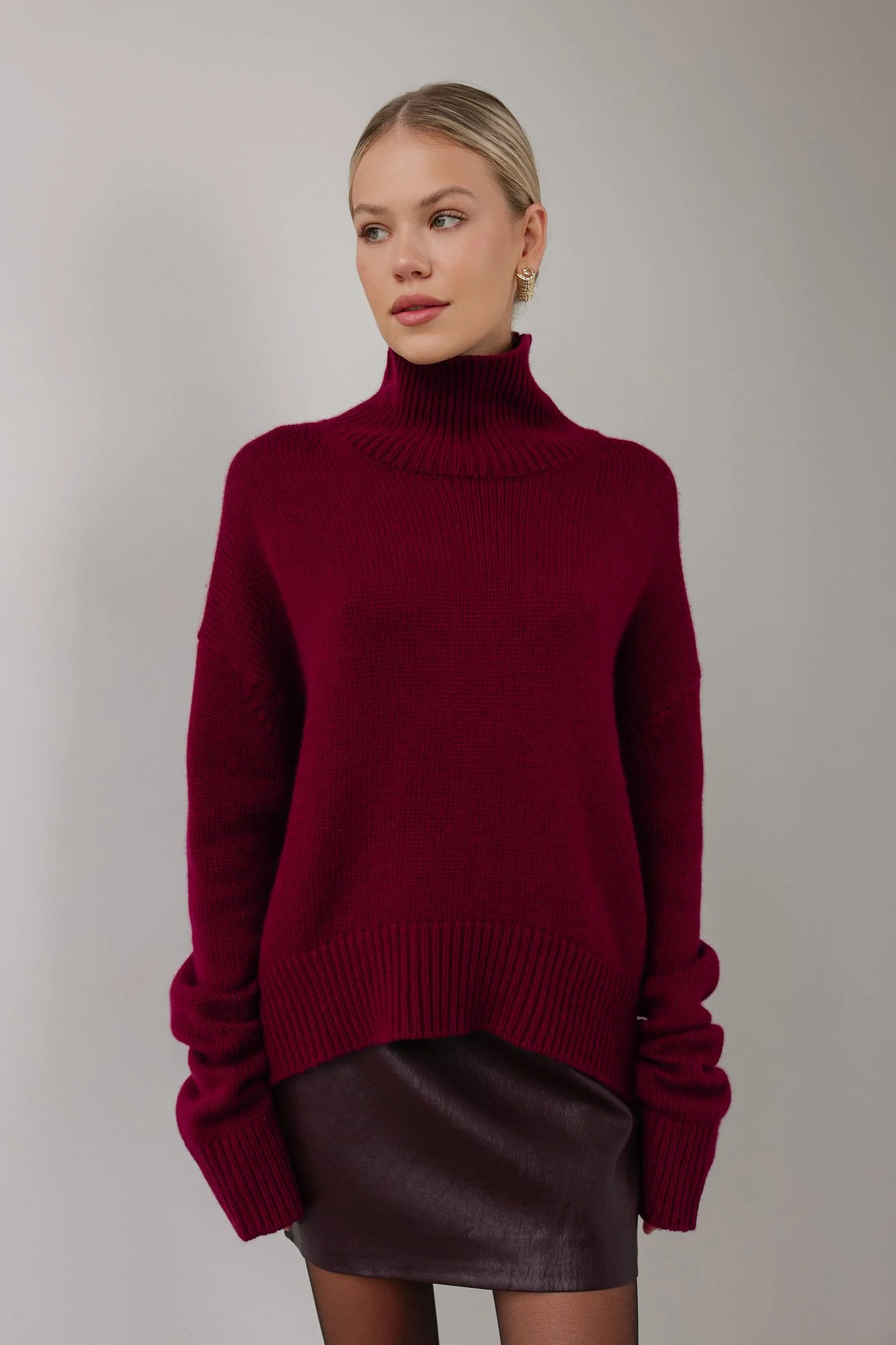 Свитер (M (44RU), сливовый). Избражение № 1