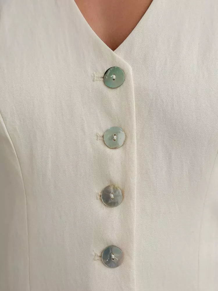 Костюм: жилет и юбка (S (42RU), светло-бежевый). Изображение № 4