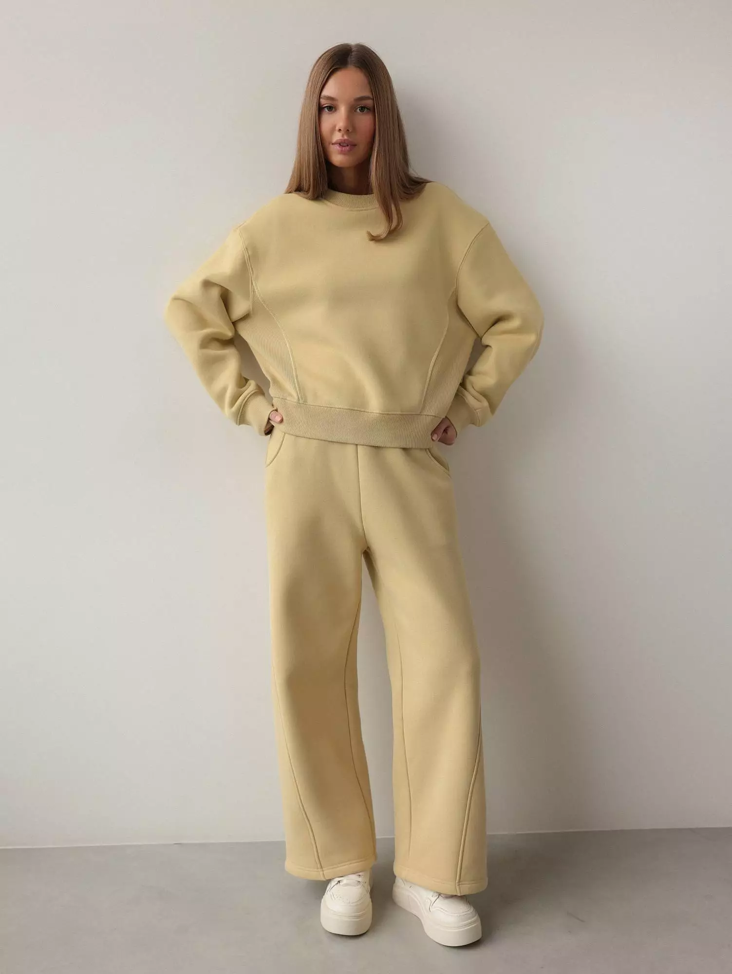 Свитшот (onesize (40-44RU), жёлтая пастель). Избражение № 1