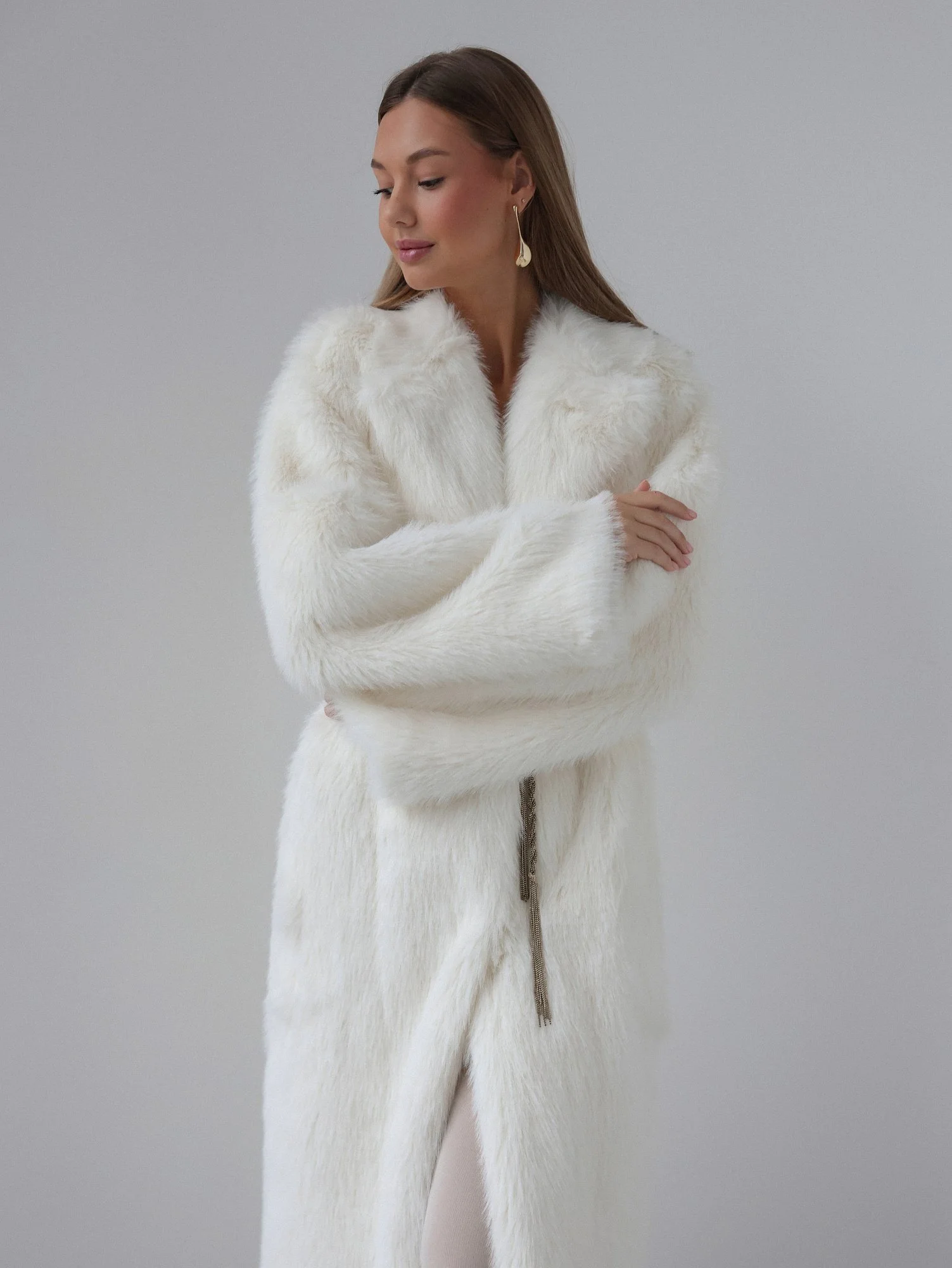 Шуба (M (44RU), молочный). Избражение № 2