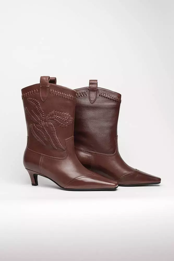 Казаки (36, коричневый). Изображение № 1