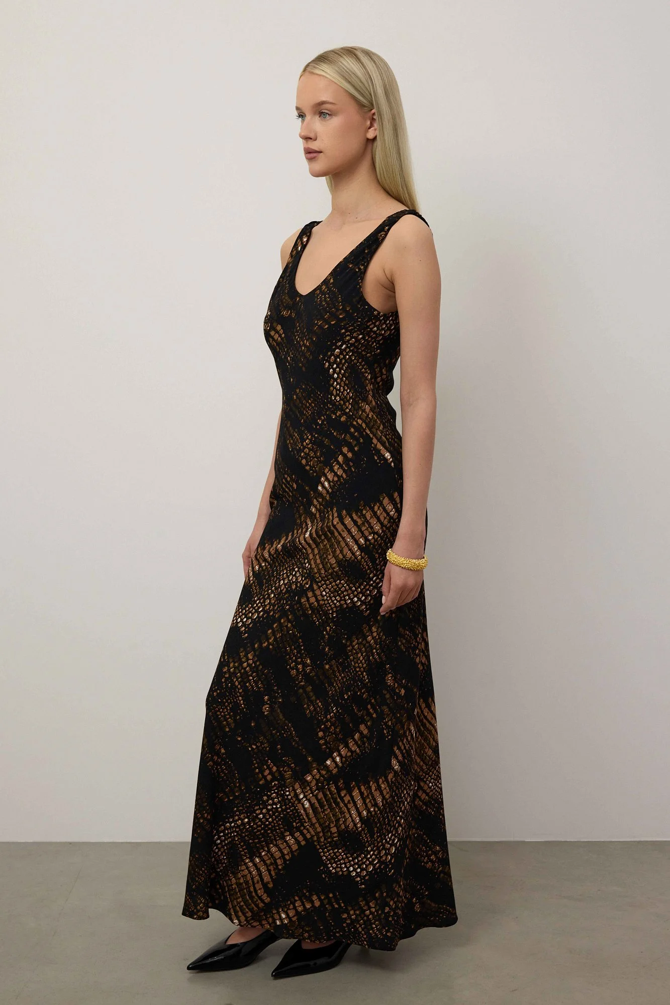 Платье (S (42RU), чёрный). Избражение № 2