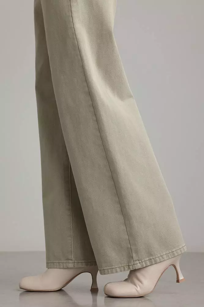 Джинсы (M (44RU), светло-оливковый). Изображение № 4