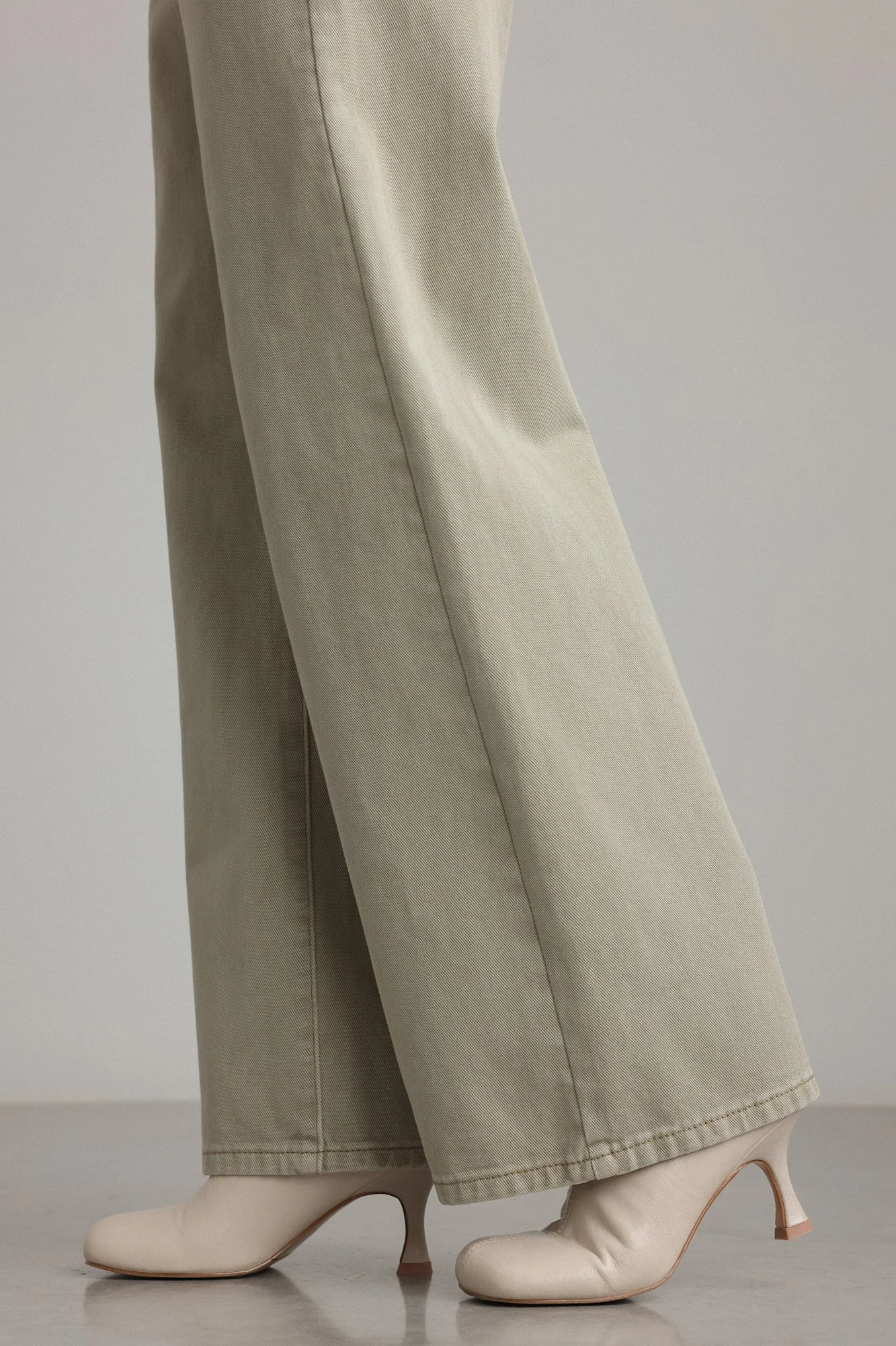 Джинсы (M (44RU), светло-оливковый). Избражение № 4