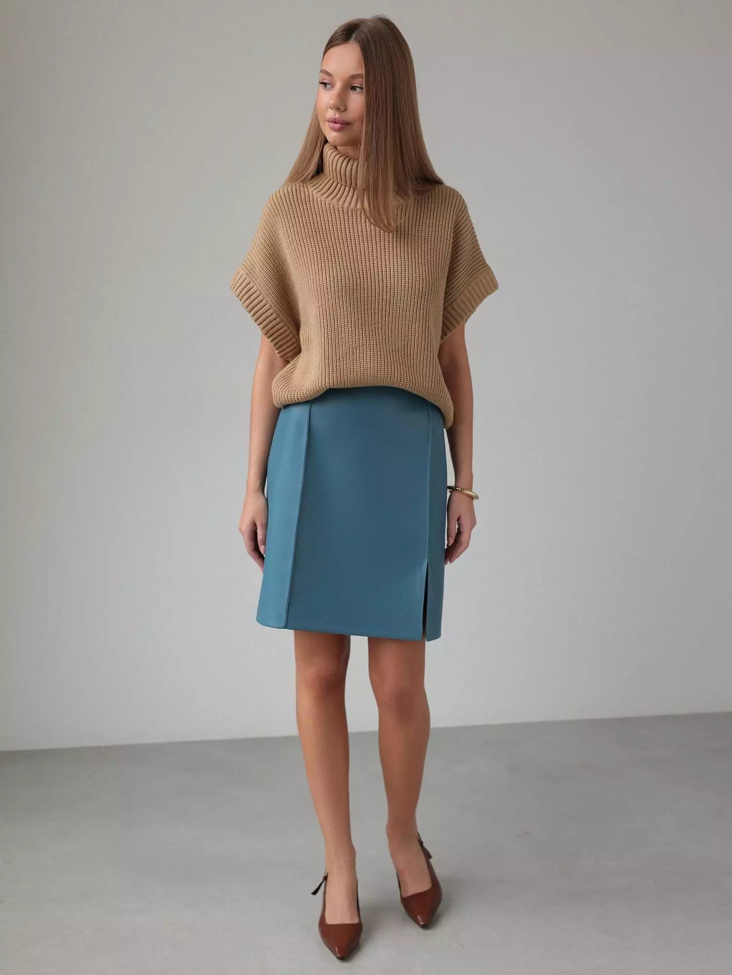 Жилет (onesize (42-46RU), песочный). Избражение № 1