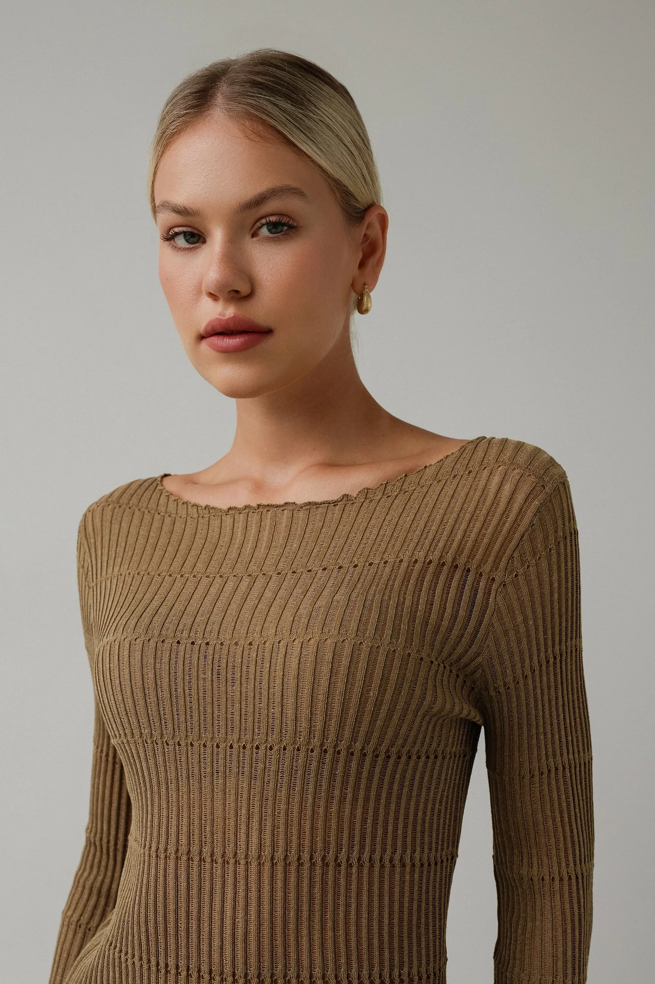 лонгслив (onesize (42-46RU), зелёно-коричневый). Избражение № 4