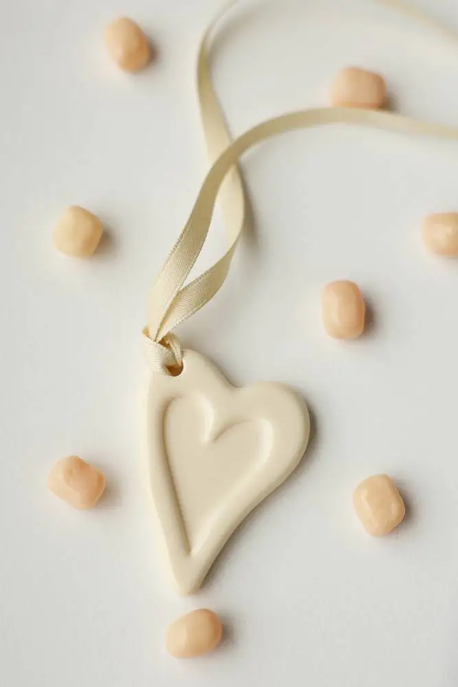 Подвеска (бежевый). Изображение № 1