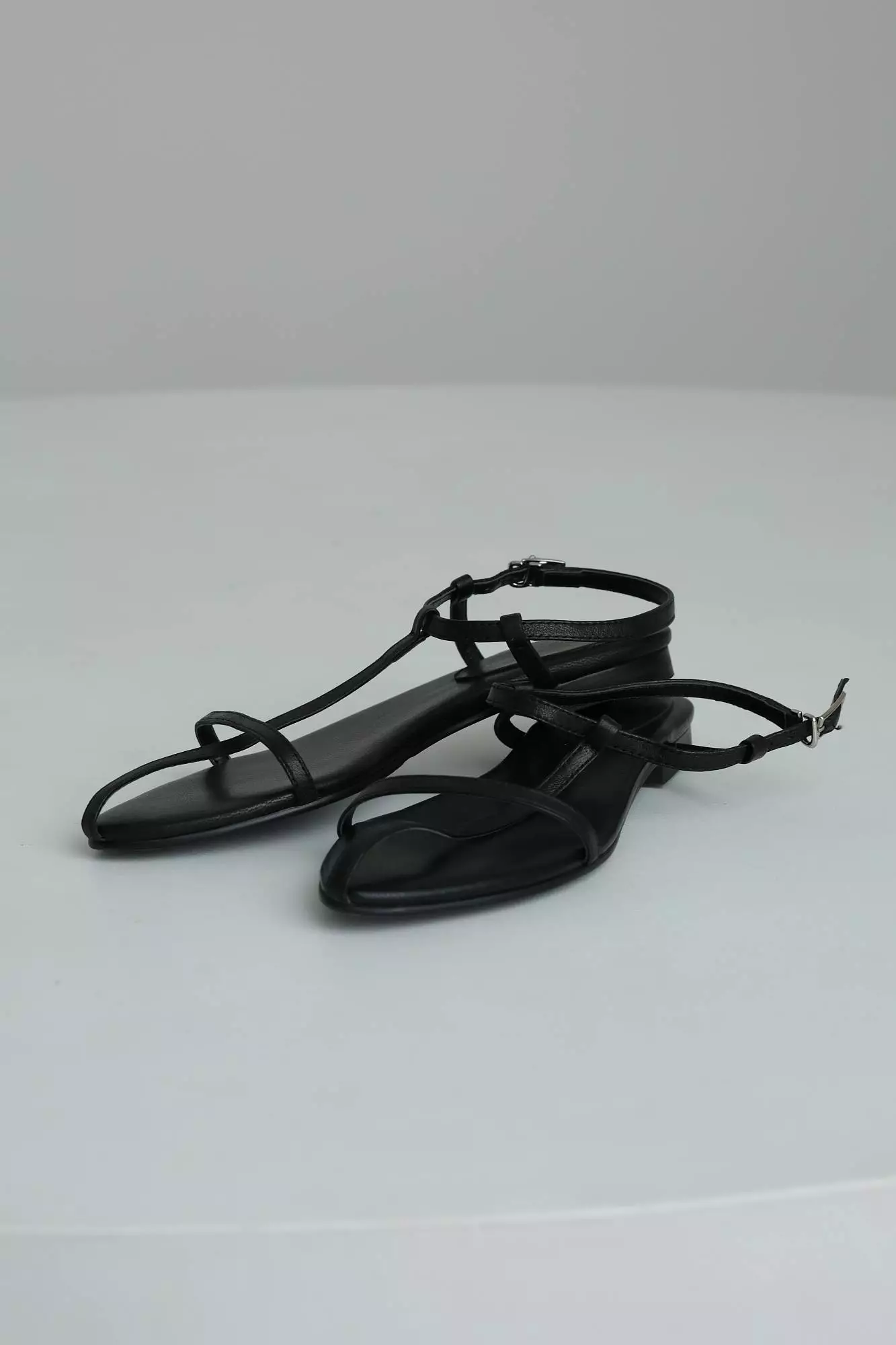 Босоножки (38, чёрный). Избражение № 2