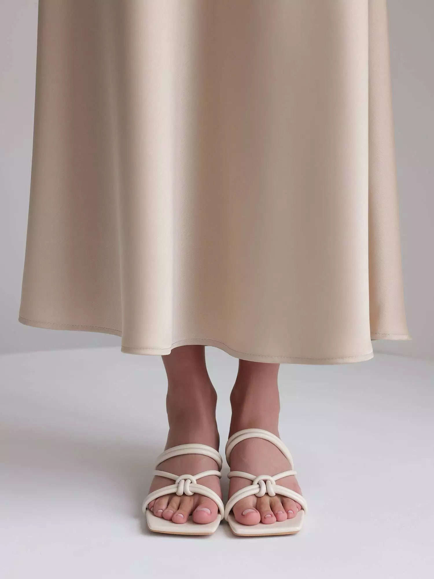 босоножки (36, молочный). Избражение № 1