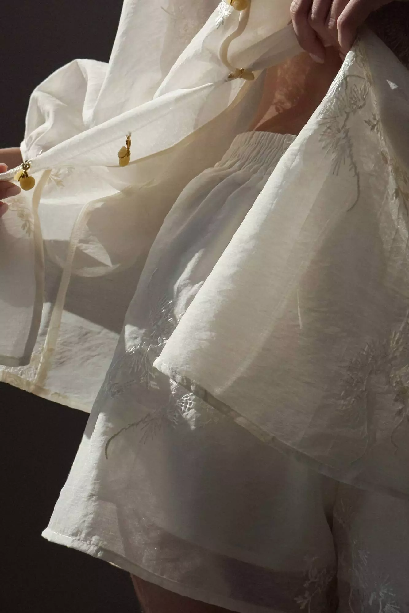 Костюм: блузка и шорты (M (44), молочный). Избражение № 4