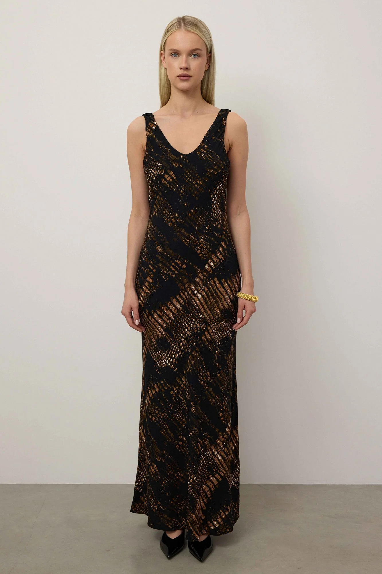 Платье (S (42RU), чёрный). Избражение № 1