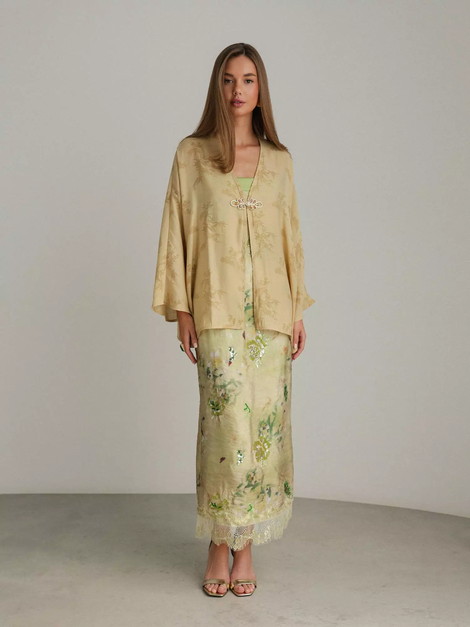 Накидка (M (44RU), песочный). Избражение № 2