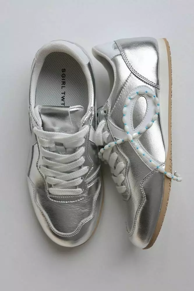 Кроссовки  (37 серебристый). Изображение № 1