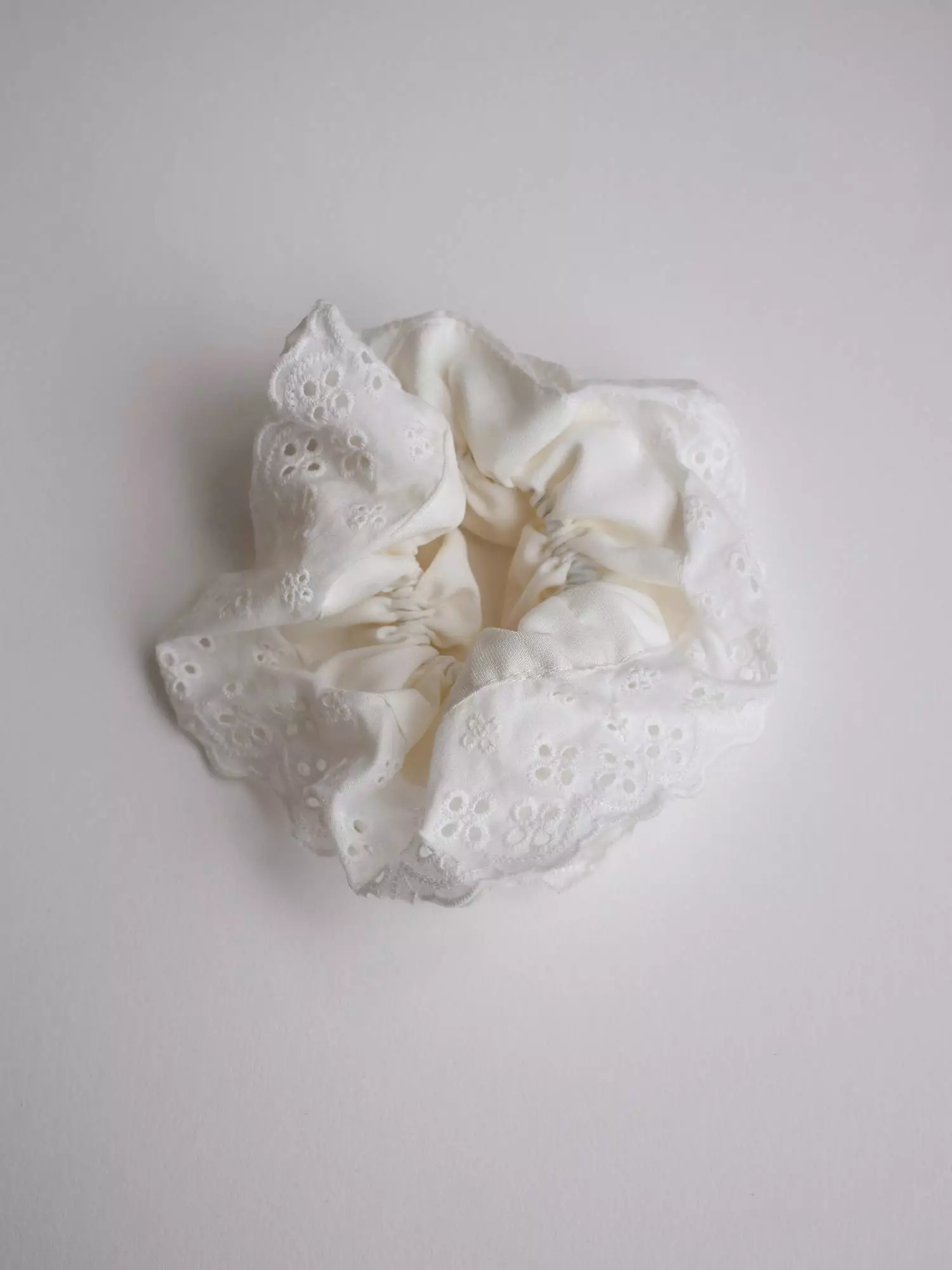 Украшения для волос (белый). Избражение № 1