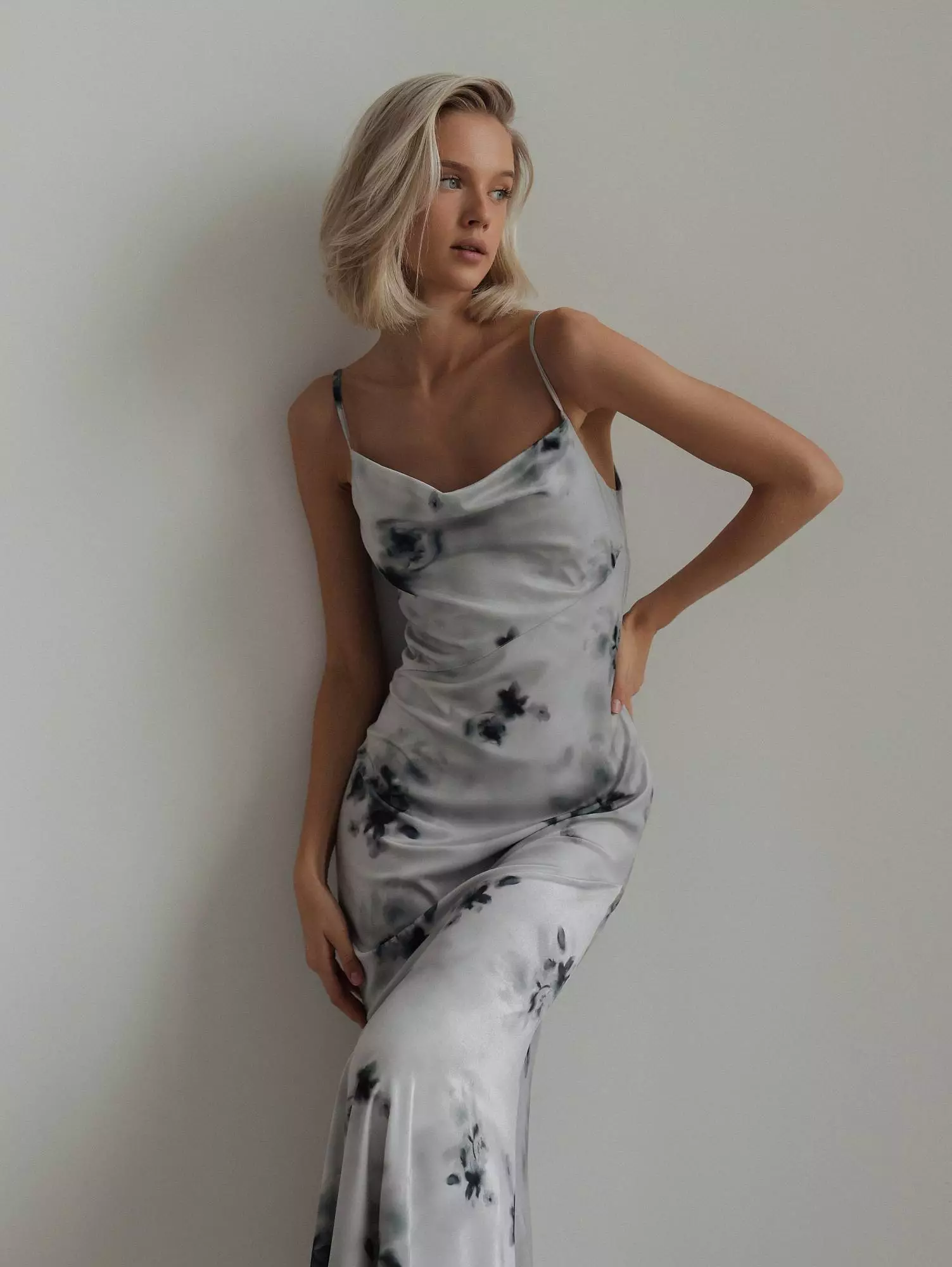 Платье (L (46), светло-серый). Избражение № 2