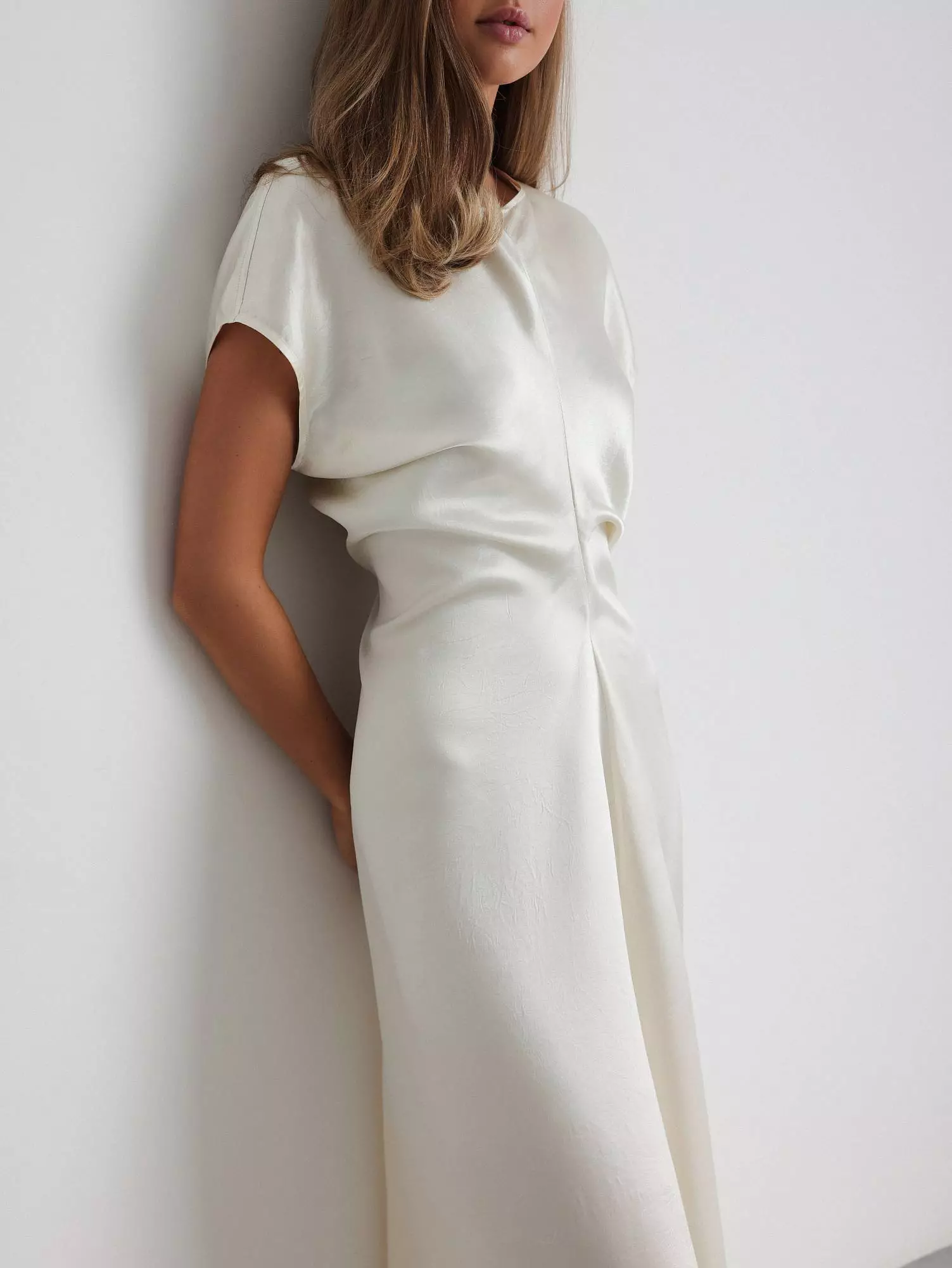 Платье (S (42RU), кремовый). Избражение № 2