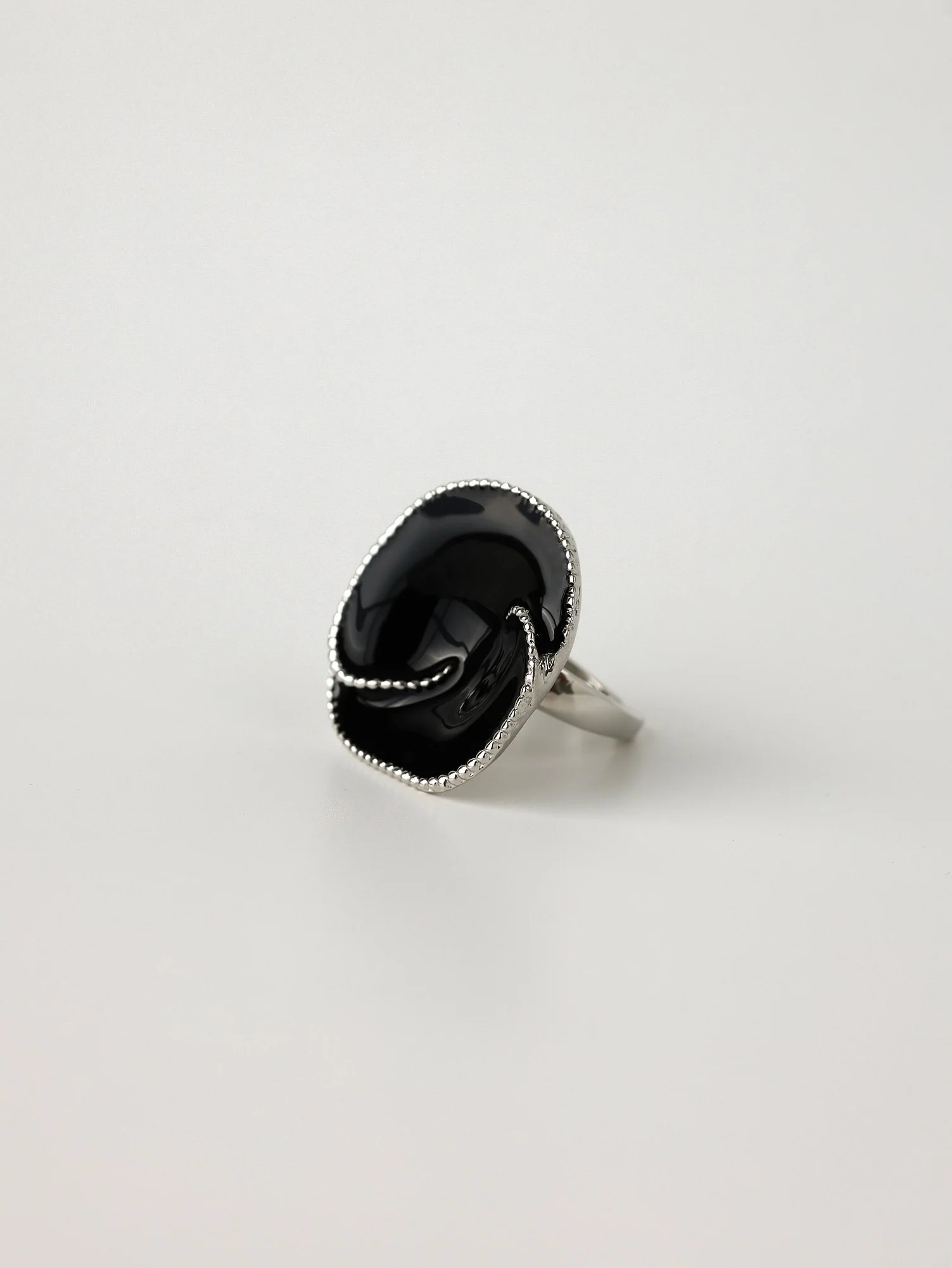 Кольцо (чёрный). Избражение № 1