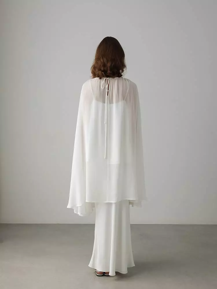 Накидка (oversize, белый). Изображение № 4