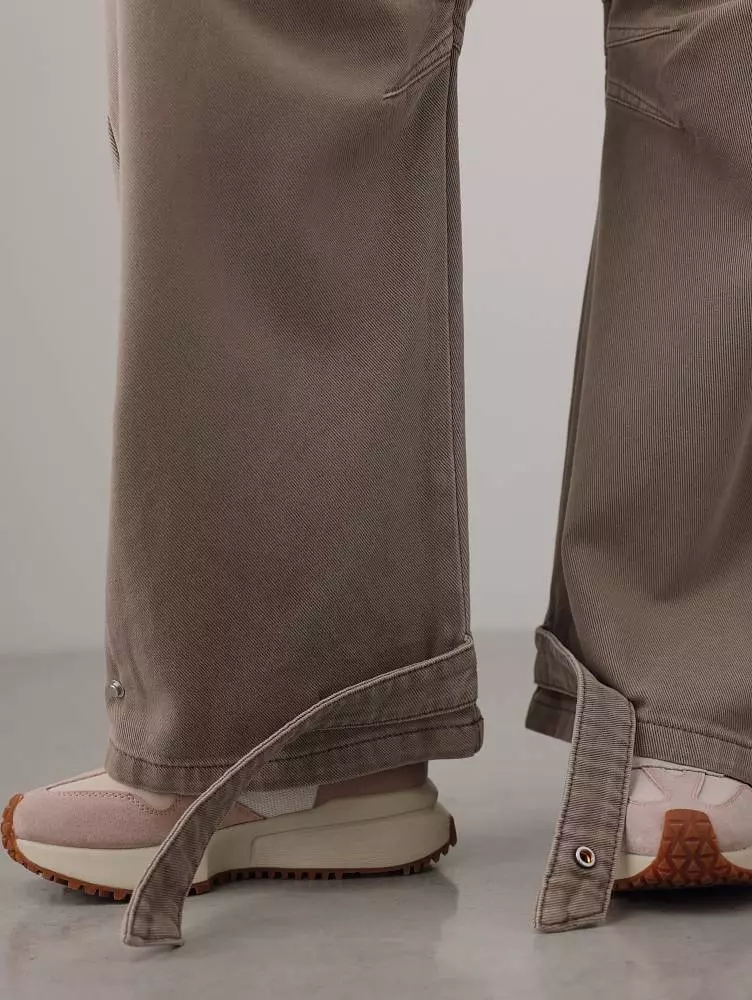 Джинсы (M (44RU), серо-коричневый). Изображение № 4