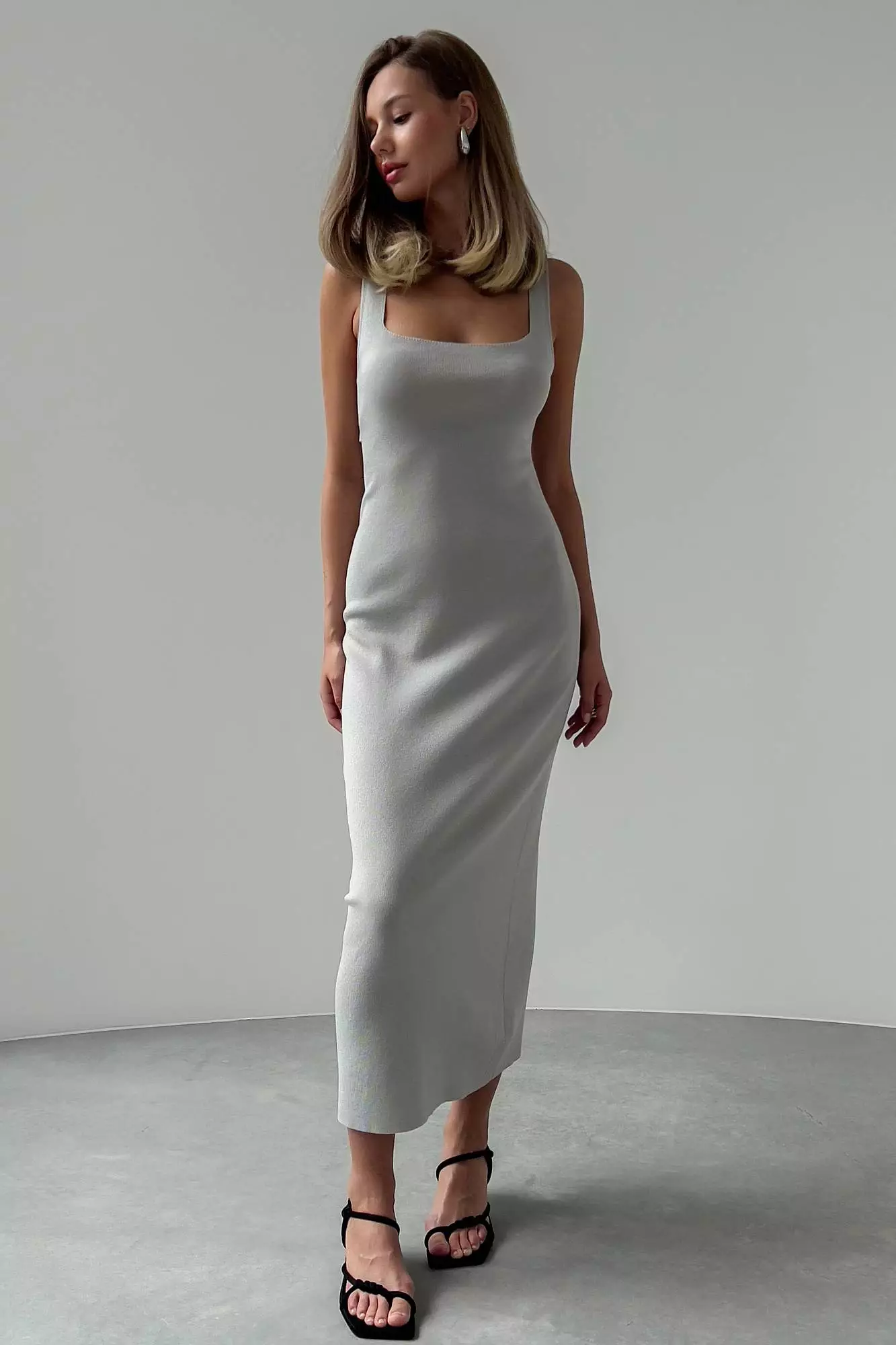 Платье (M (44), серый). Избражение № 1