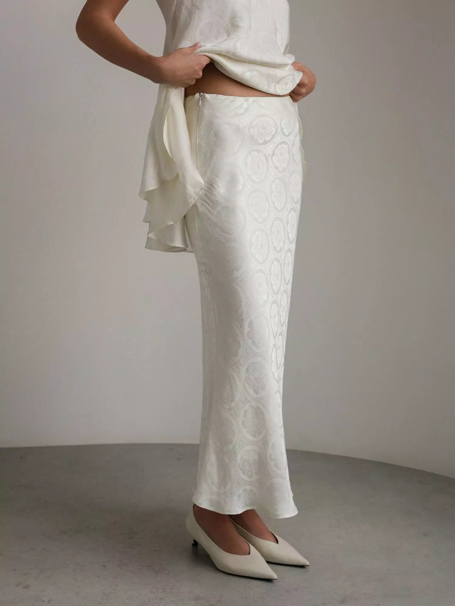 Костюм: топ и юбка (S (42RU), светло-бежевый). Избражение № 6