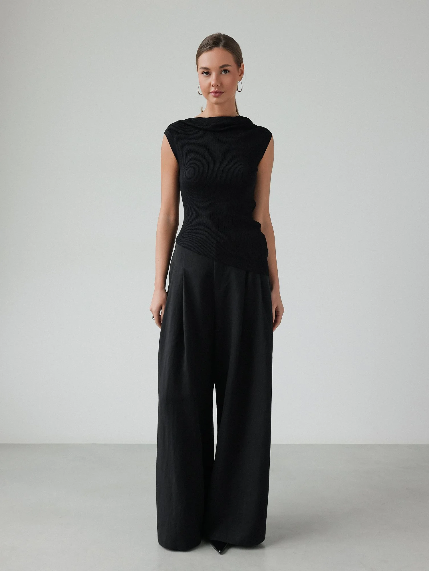 Топ (onesize (40-44RU), чёрный). Избражение № 1