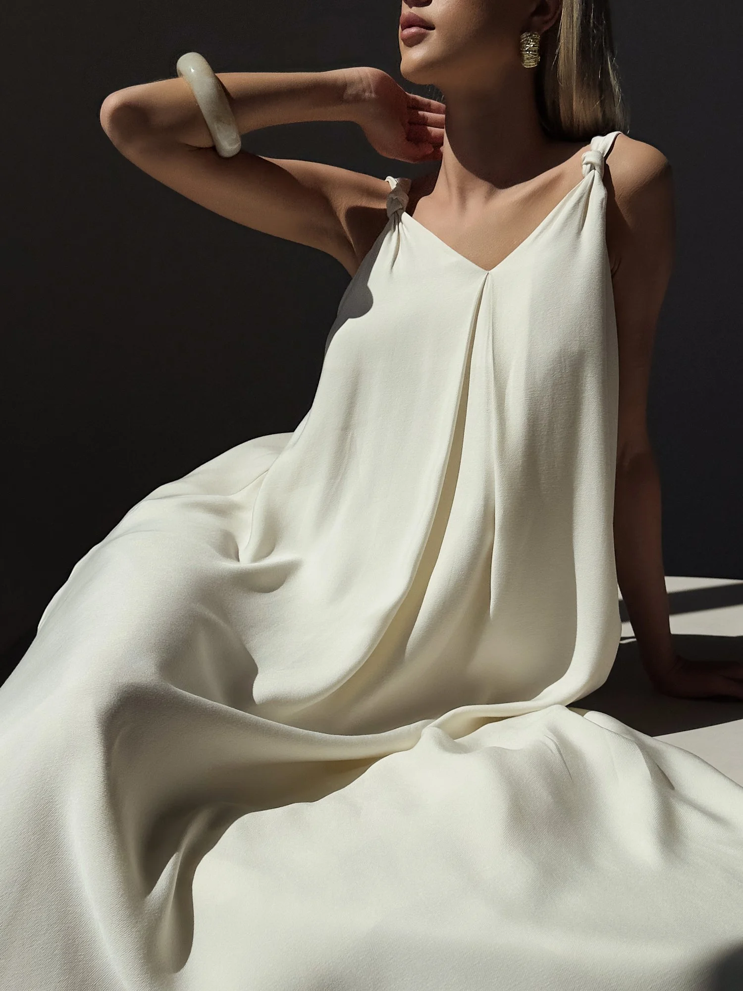 Браслет (серо-бежевый). Избражение № 4