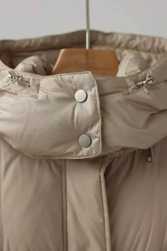 Пуховик (S (42RU), бежевый). Изображение № 3