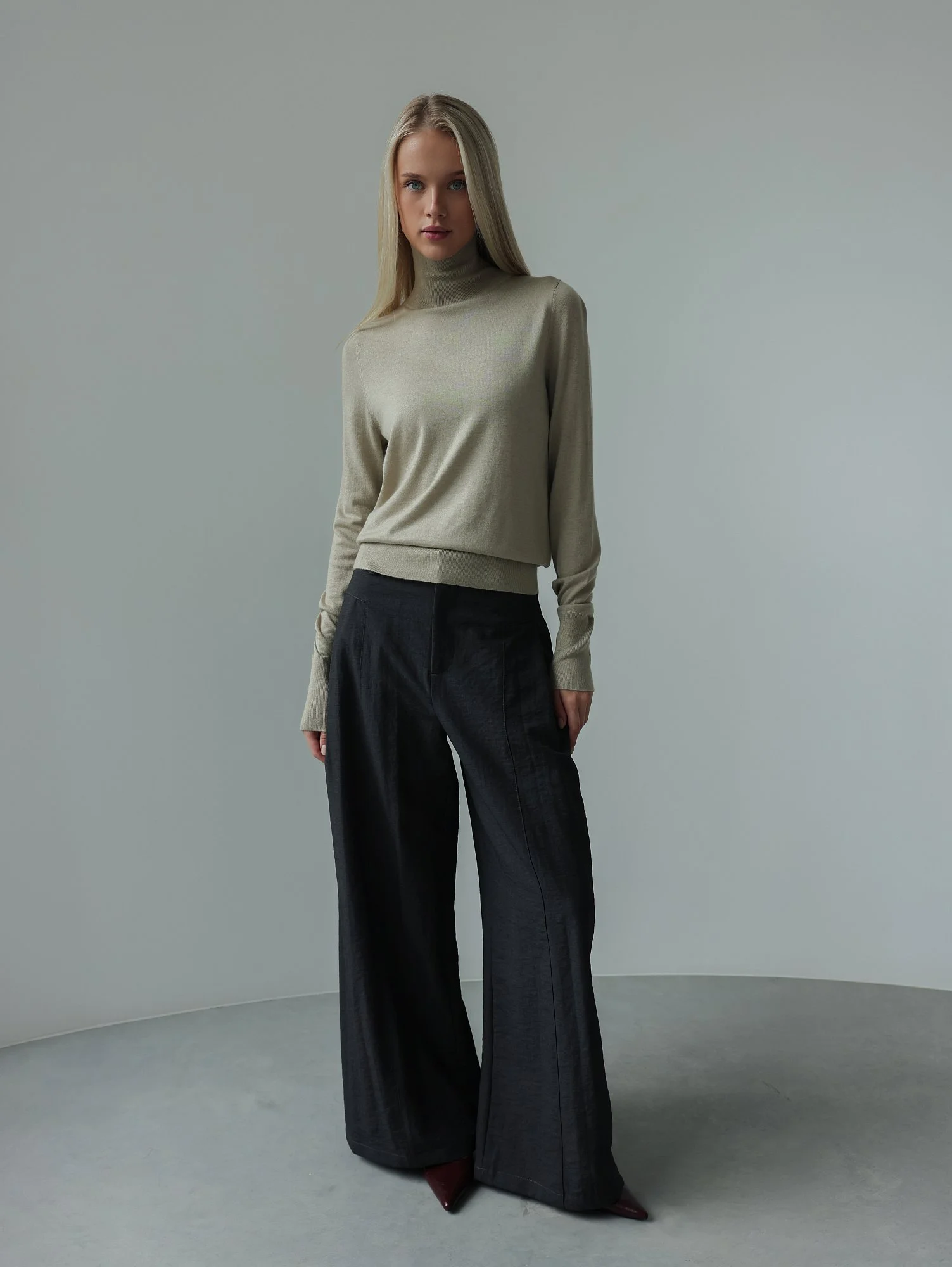 джемпер (onesize (42-46RU), серо-бежевый). Избражение № 1