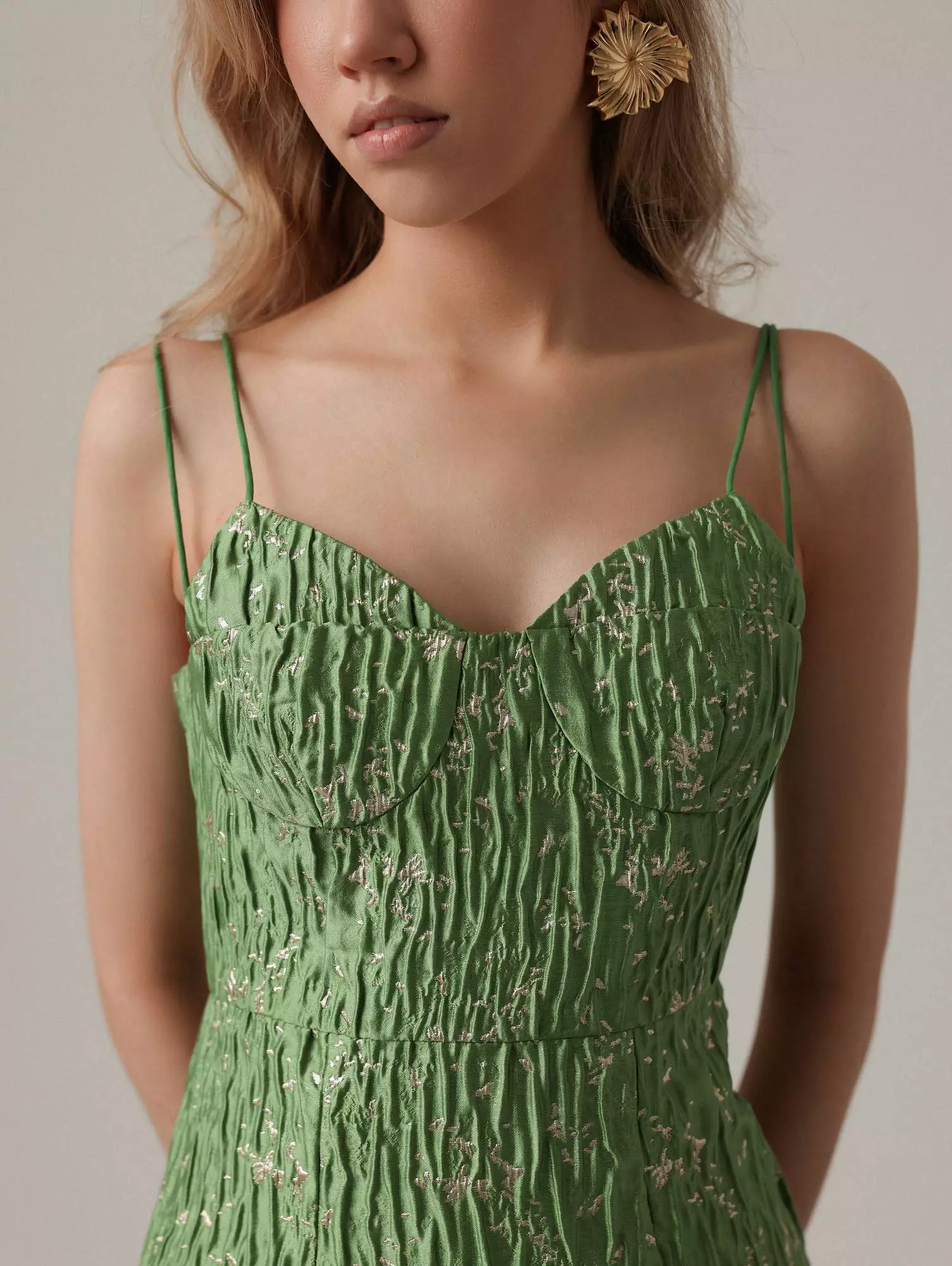 Платье (M (42RU), золотисто-зелёный). Избражение № 3