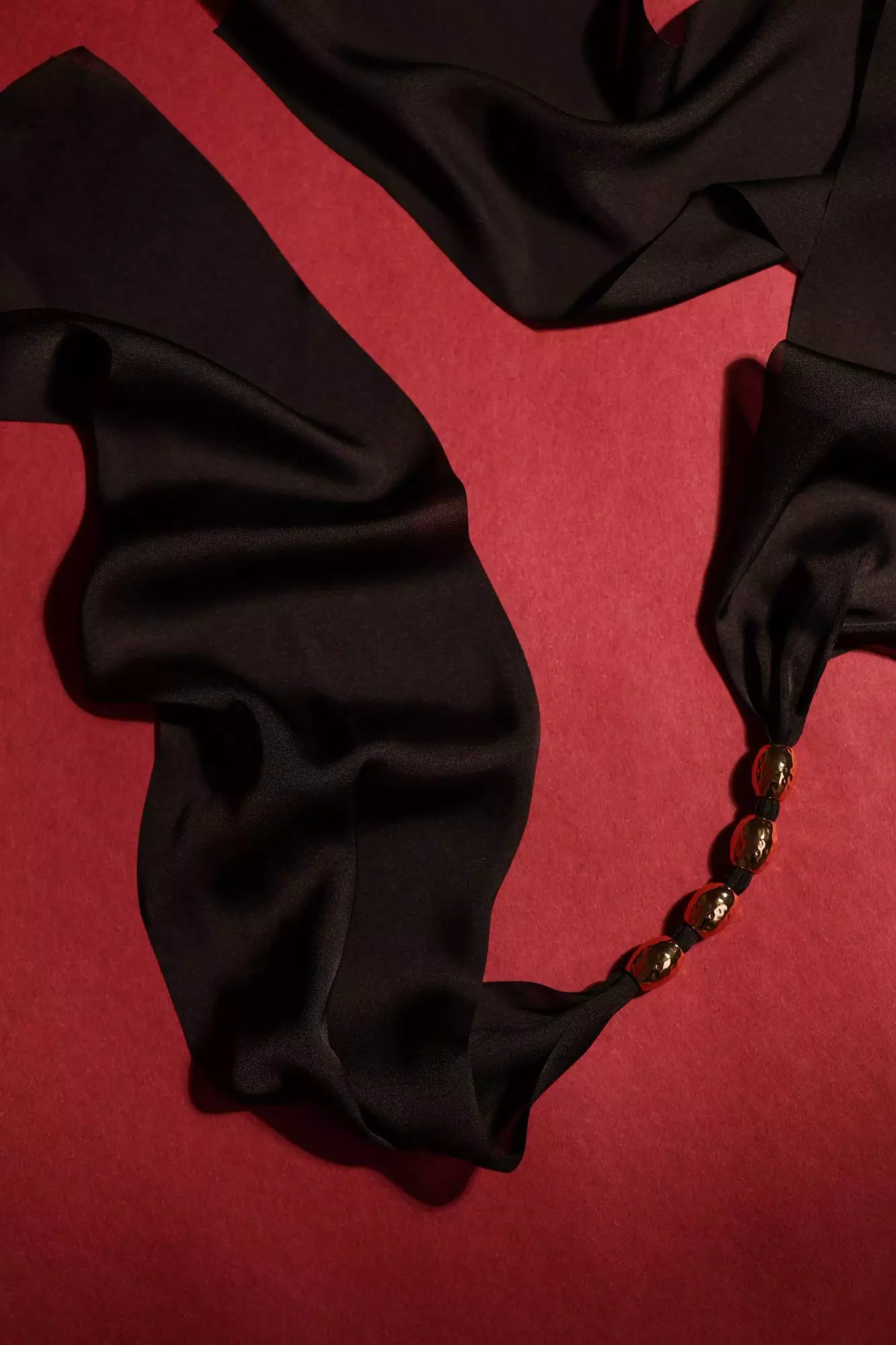 Колье (чёрный). Избражение № 3