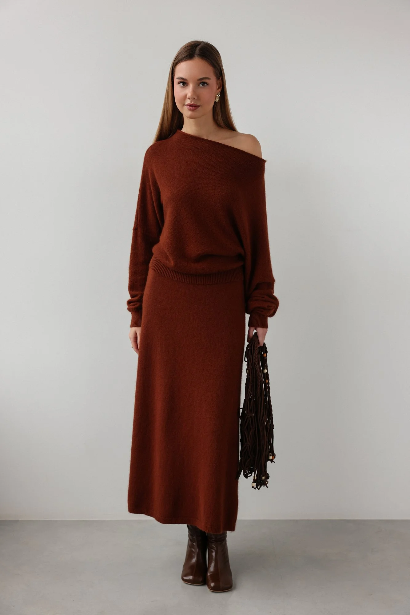 Свитер (onesize (42-46RU), коричневый). Избражение № 2