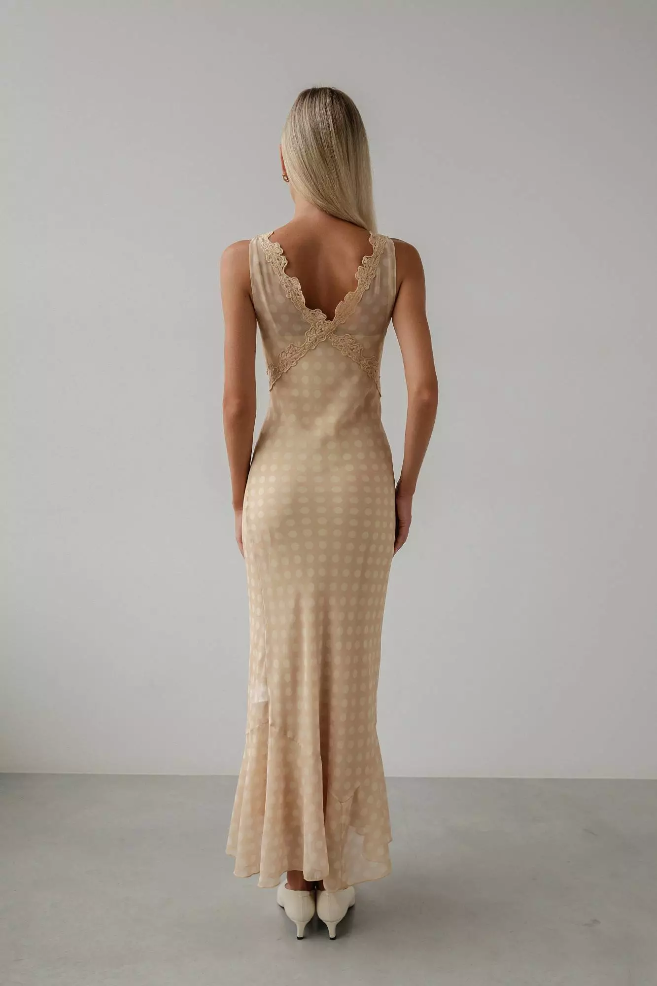 Платье (S (42RU), песочный). Избражение № 5