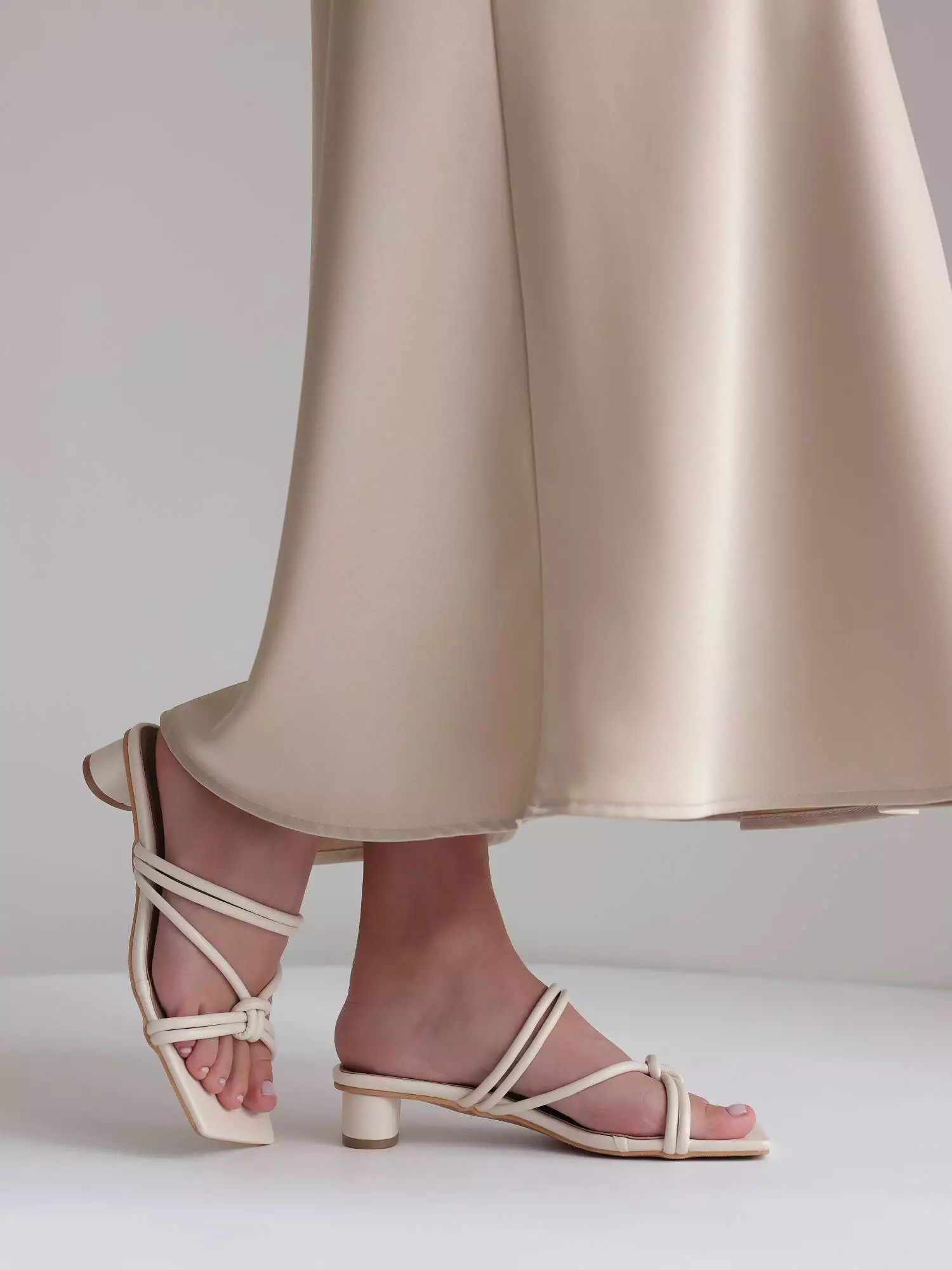 босоножки (36, молочный). Избражение № 3