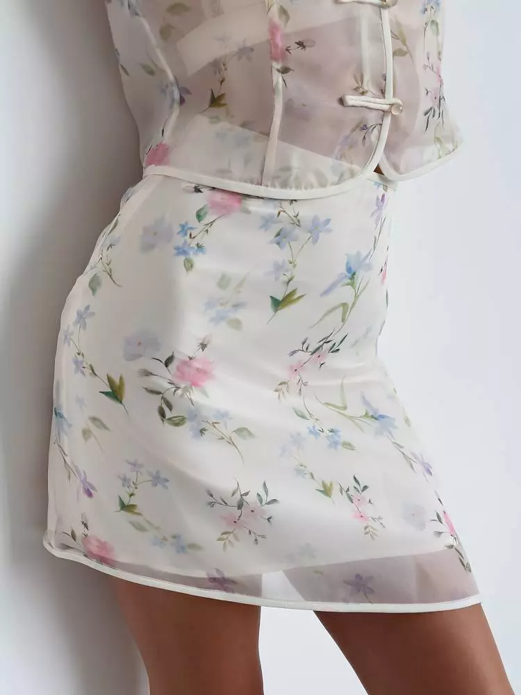 Костюм: юбка и жилет (S (42), светло-бежевый). Изображение № 4