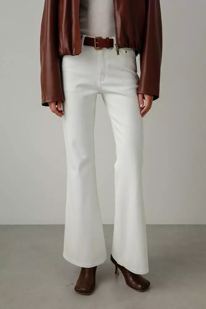 Джинсы (M (44RU), белый). Изображение № 1